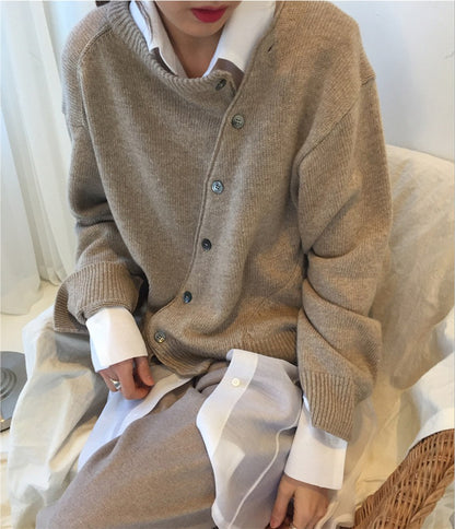 Alora - L'élégance au quotidien avec le cardigan Alora